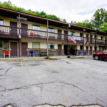 Oyo Hotel Chapmanville Inn, Wv - Hwy 119 Exterior foto