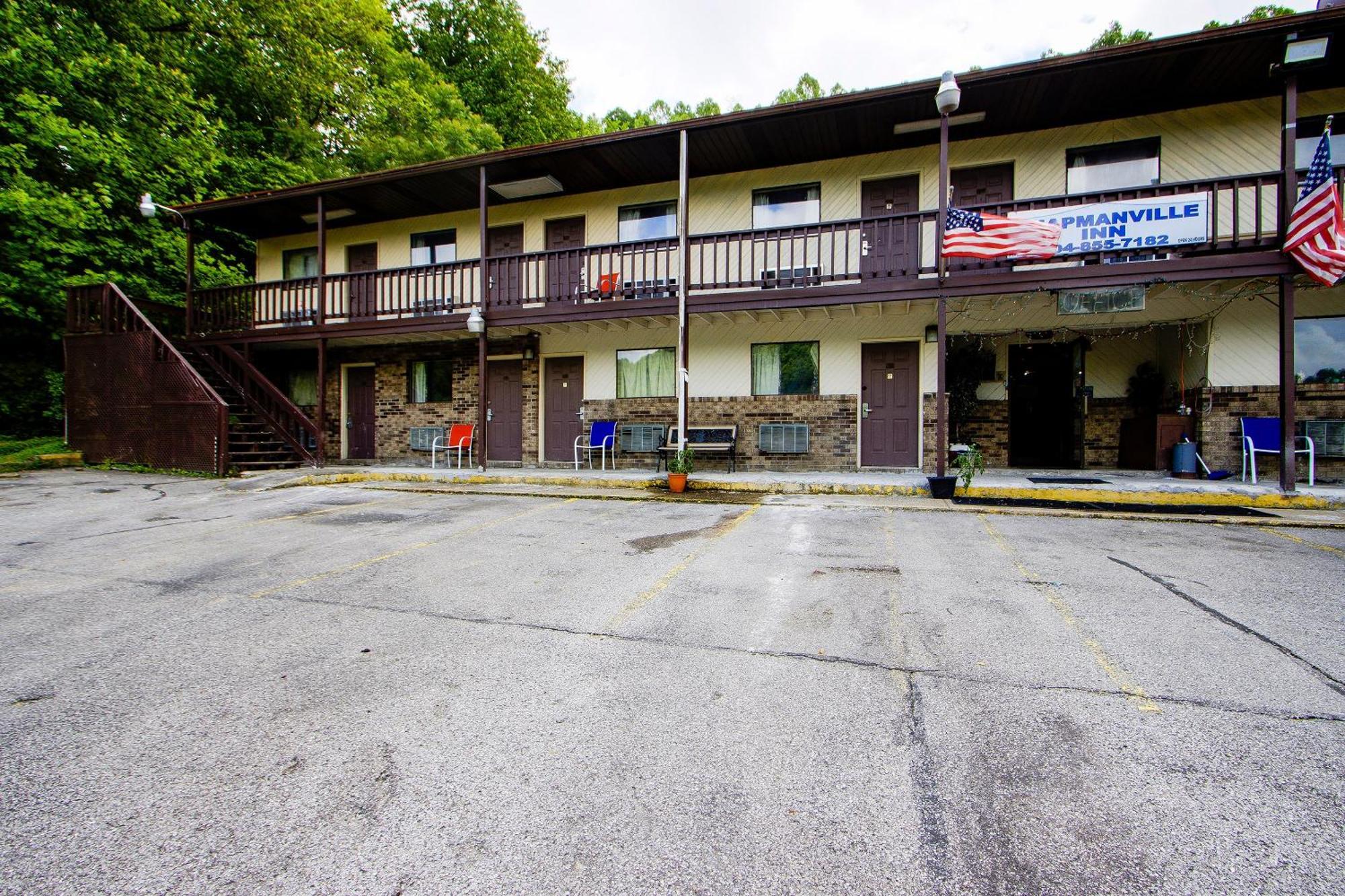 Oyo Hotel Chapmanville Inn, Wv - Hwy 119 Exterior foto
