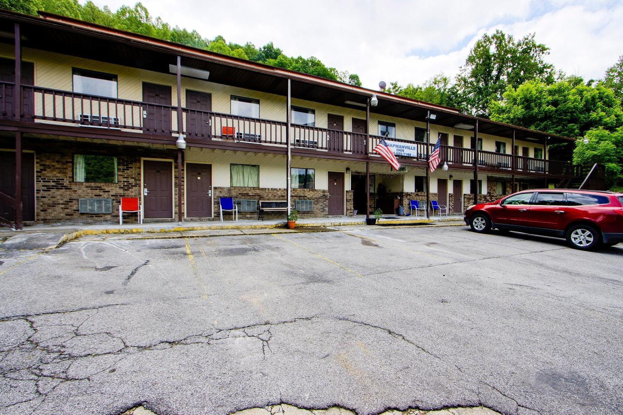 Oyo Hotel Chapmanville Inn, Wv - Hwy 119 Exterior foto